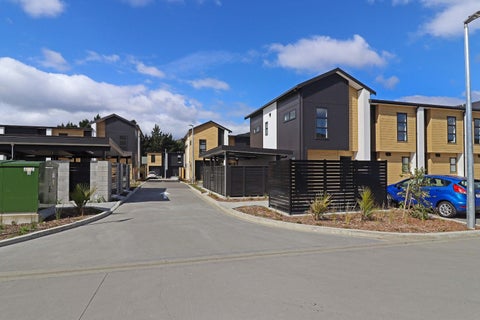 10 Te Ara o Papatahi, Wainuiomata, Lower Hutt