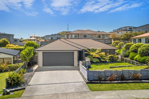 6 Tasman Close, Aotea, Porirua