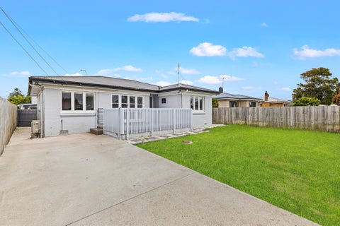 37 Rollerson Street, Papakura, Papakura