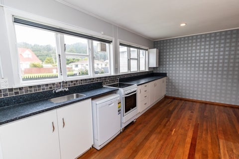2/11 Eldon Grove, Taita, Lower Hutt
