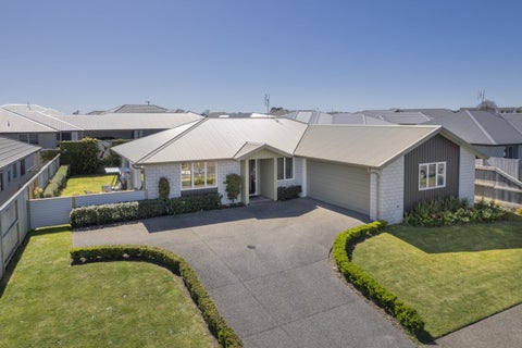 27 Puhirake Crescent, Pyes Pa, Tauranga