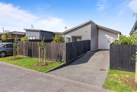 52 Liberation Road, Papakura, Papakura