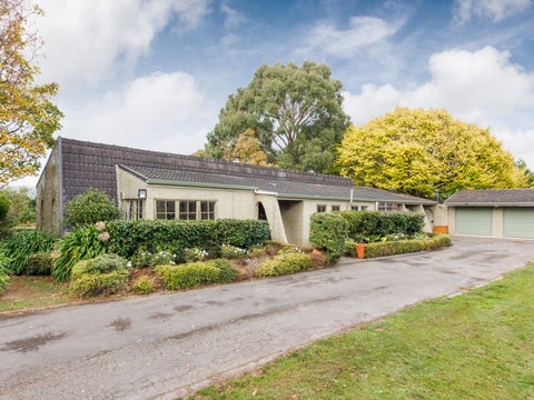 77 Grove Road, Palmerston North