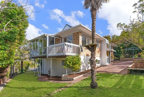 2/13 Gretel Place, Hillcrest, Auckland