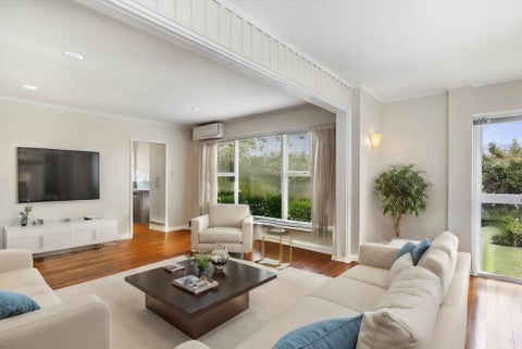 1/221 Hurstmere Road, Takapuna, Auckland
