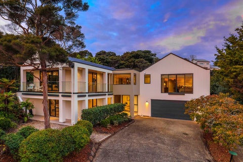 8 The Knoll, Greenhithe, Auckland