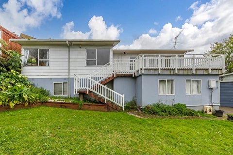 81 Ayton Drive, Totara Vale, Auckland