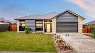 21 Nelson Avenue, Aotea, Porirua