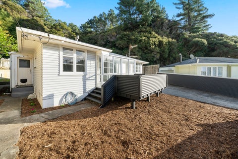 14 August Street, Stokes Valley, Lower Hutt