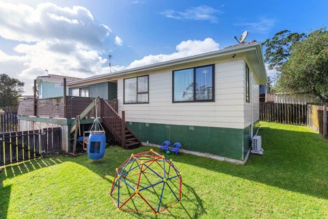 2/6 Borich Road, Sunnyvale, Auckland