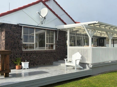 16 Richmond Avenue, Waikanae