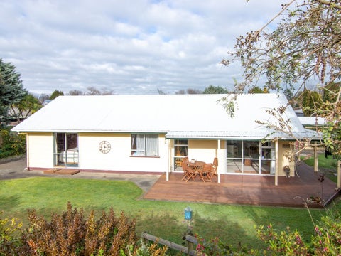 2 Paul Place, Awapuni, Palmerston North
