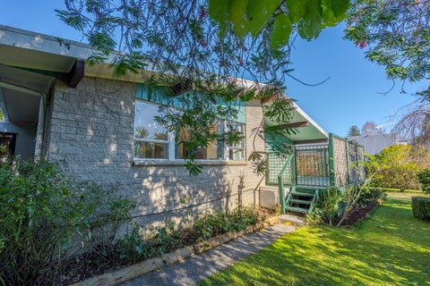 6 Housman Place, Leamington, Cambridge