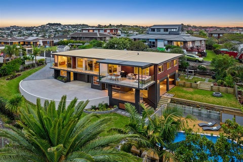 37 Rosario Crescent, Red Beach, Red Beach