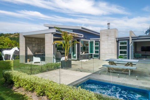 13 Semaphore Lane, Whitby, Porirua