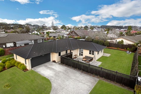 15 Malbec Place, Huapai, Kumeu