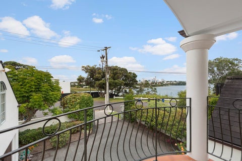 90 Ngataringa Road, Devonport, Auckland