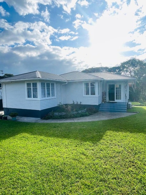 60 Glen Marine Parade, Glendene, Auckland