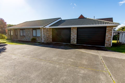 37A Chilton Drive, Paraparaumu