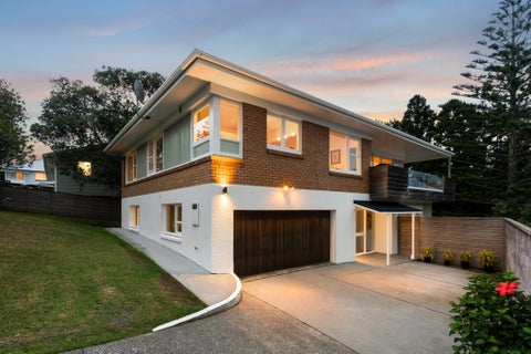 4 McDowell Crescent, Hillcrest, Auckland
