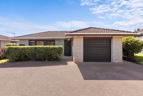 2/14 Wellington Street, Papakura, Auckland