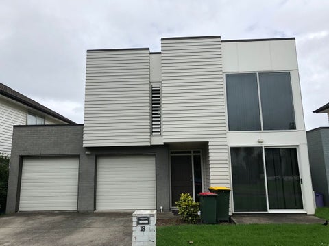 18 Phar Lap Crescent, Takanini, Auckland