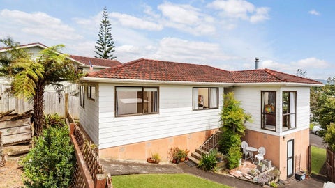 6 Adam Sunde Place, Glen Eden, Auckland