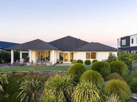 57 Roy Hilton Drive, Flagstaff, Hamilton