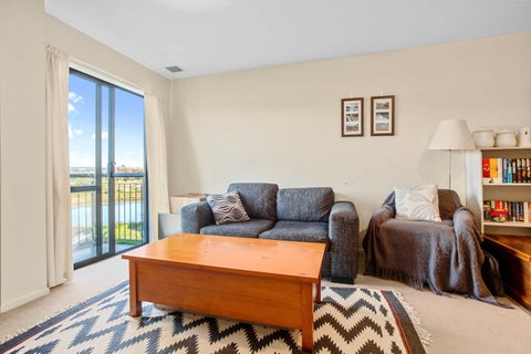 4C/17 Crown Lynn Place, New Lynn, Auckland