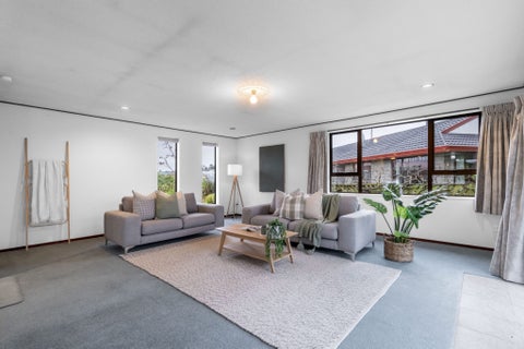 5 Raeburn Place, Gore, Gore