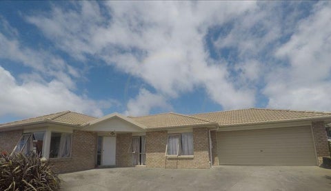 5 Novak Place, Mangere, Auckland