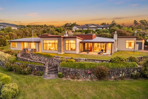 58 Mt Marua Way, Timberlea, Upper Hutt