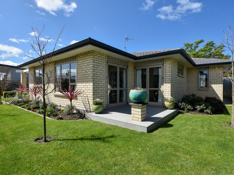 7C Garrison Street, Carterton
