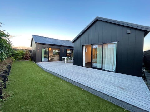 32 Te Rata Boulevard, Karaka, Papakura