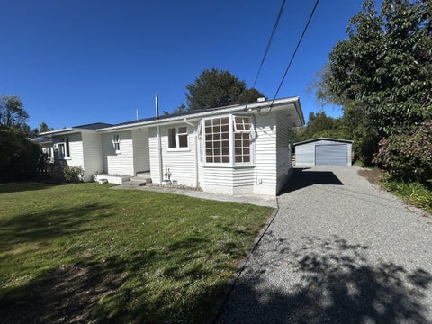 84 Kuratawhiti Street, Greytown