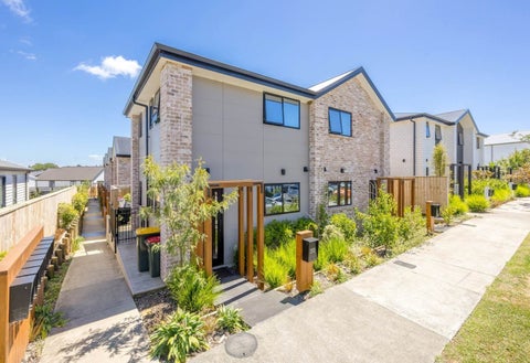 4/32 Sunnymead Road, Glen Innes, Auckland