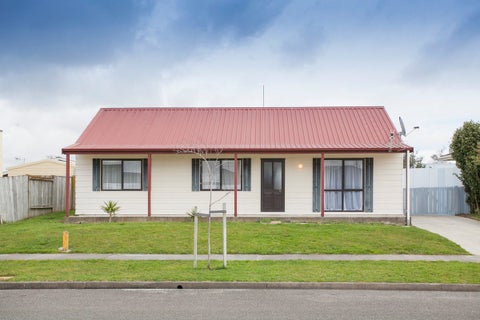 79 Hillcrest Drive, Kelvin Grove, Palmerston North