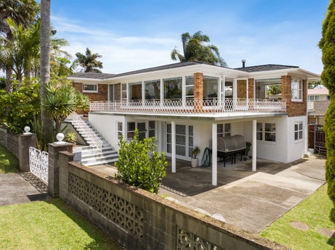 4265 Great North Road, Glendene, Auckland