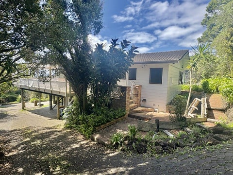 957 East Coast Road, Torbay, Auckland