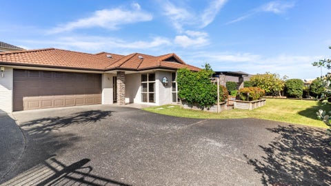 11 Elwyn Close, Flat Bush, Auckland