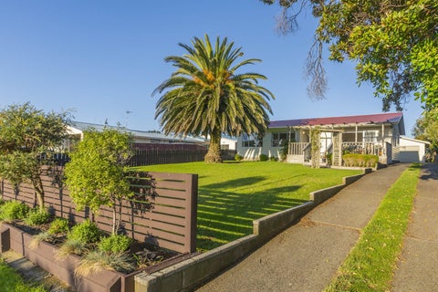 15 Teoti Street, Paraparaumu Beach, Paraparaumu