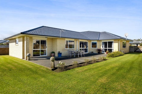 13 Dolphin Parade, Bell Block, New Plymouth
