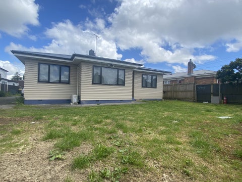 1/35 Rollerson Street, Papakura, Papakura