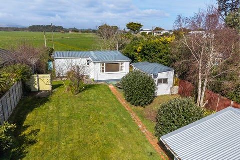 674 Waikawa Beach RD, Waikawa Beach, Manakau