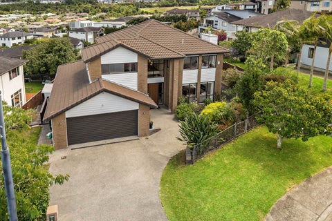8 Hilton Close, Fairview Heights, Auckland