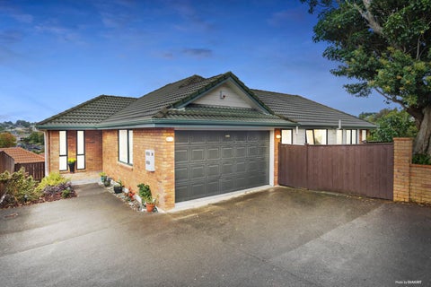 4/55 Whitford Road, Botany Downs, Auckland