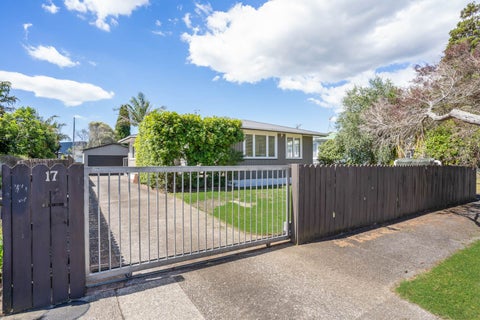 17 Esmeralda Avenue, Avondale, Auckland
