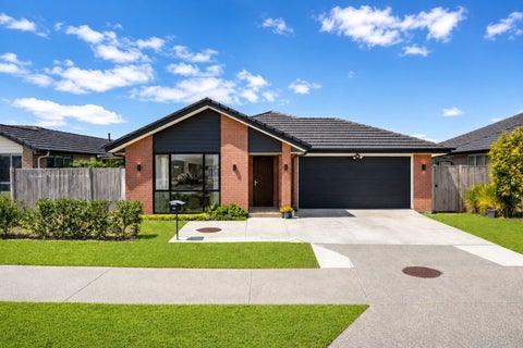 30 Waituarua Drive, Takanini, Auckland