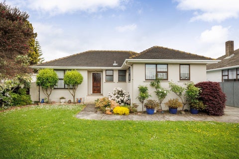 9 Bristol Crescent, Roslyn, Palmerston North