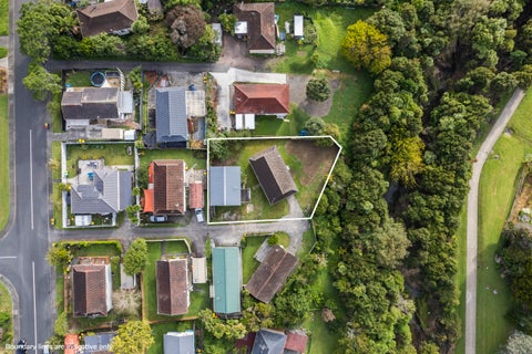 18 Chislehurst Street, Henderson, Auckland